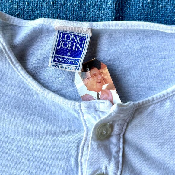 Vintage 1987 SeaWorld All-Over Print Henley Tee (Size M) - Picture 5 of 7